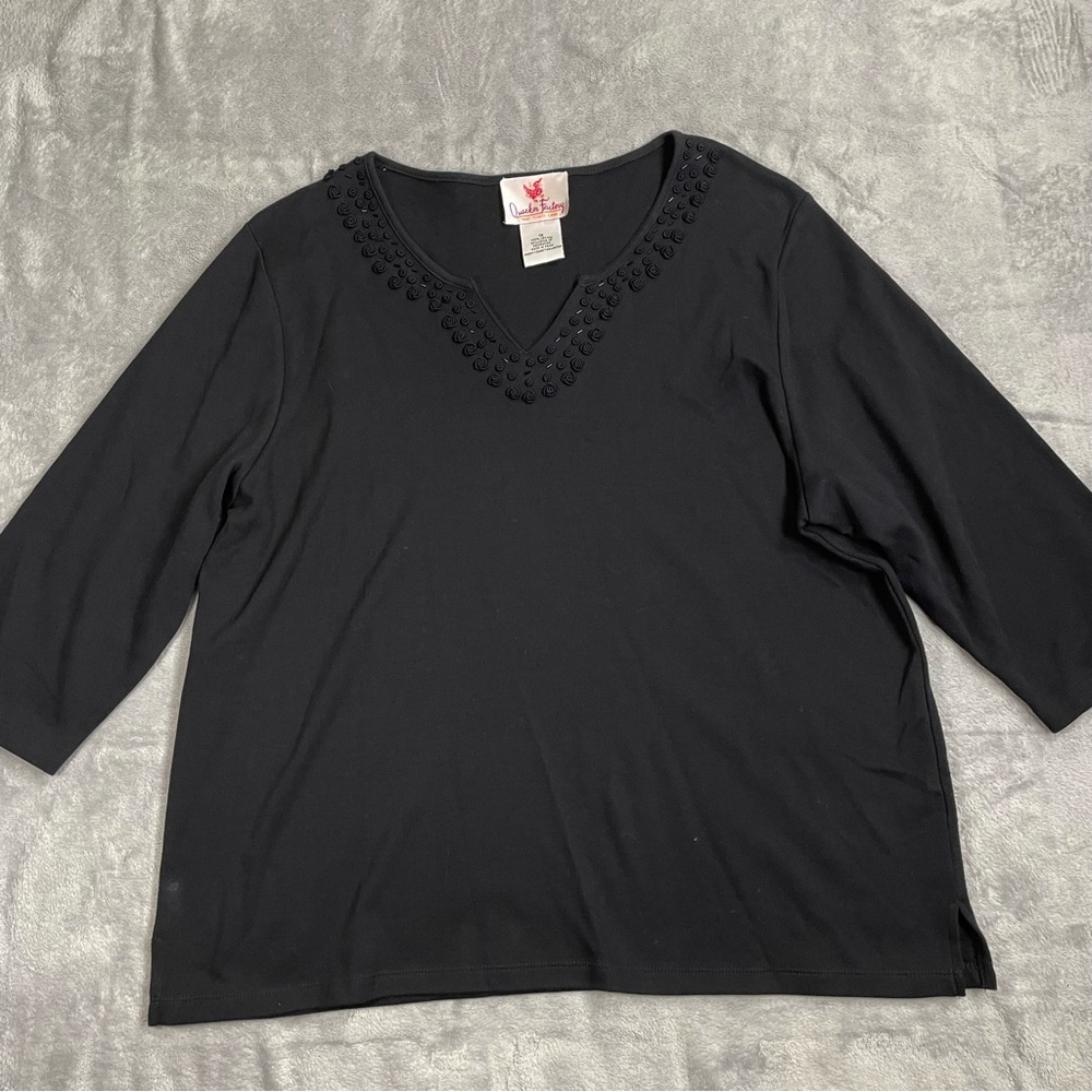 Quacker Factory‎ Shirt 1X 3/4 Sleeve Split Neck Tee Sequined Embellished Black